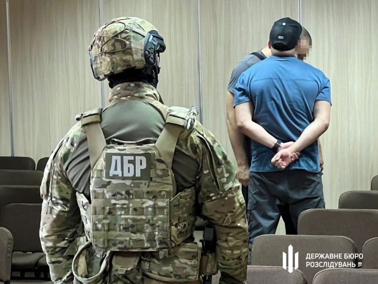 В Харькове полицейский хотел «заработать на коллаборантах» $100 тыс.: кто он