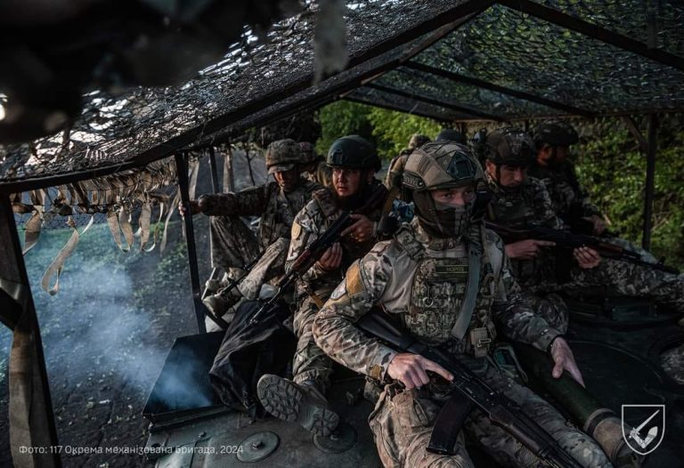Войска РФ пытаются прорвать оборону у Липцев и забрасывают КАБами приграничье