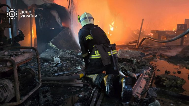 Пожар в гипермаркете на Салтовке локализовали – ГСЧС (фото)