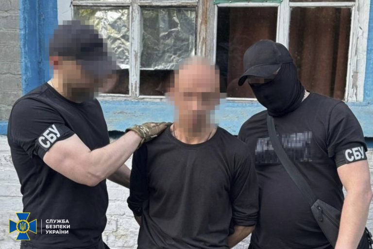 “Військових багато, окопи риють”: на Харківщині рецидивіст шпигував за ЗСУ