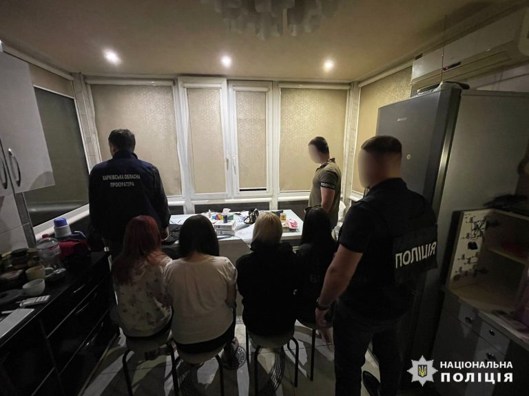 Втягивали женщин в проституцию: в Харькове будут судить четырех сутенеров