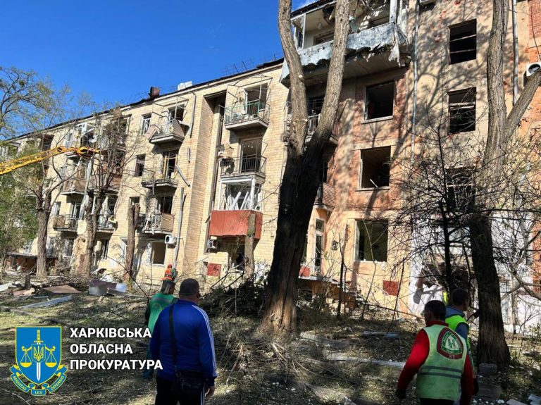 Уже 15 пострадавших от авиаудара по Харькову — видео с мест «прилетов»