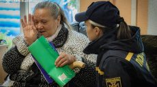 Майже 10 тисяч людей евакуювали з прикордоння Харківщини (відео, фото)
