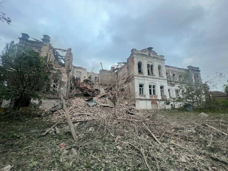 Ночной ракетный удар: полиция сообщила о разрушениях в Харькове и пригороде
