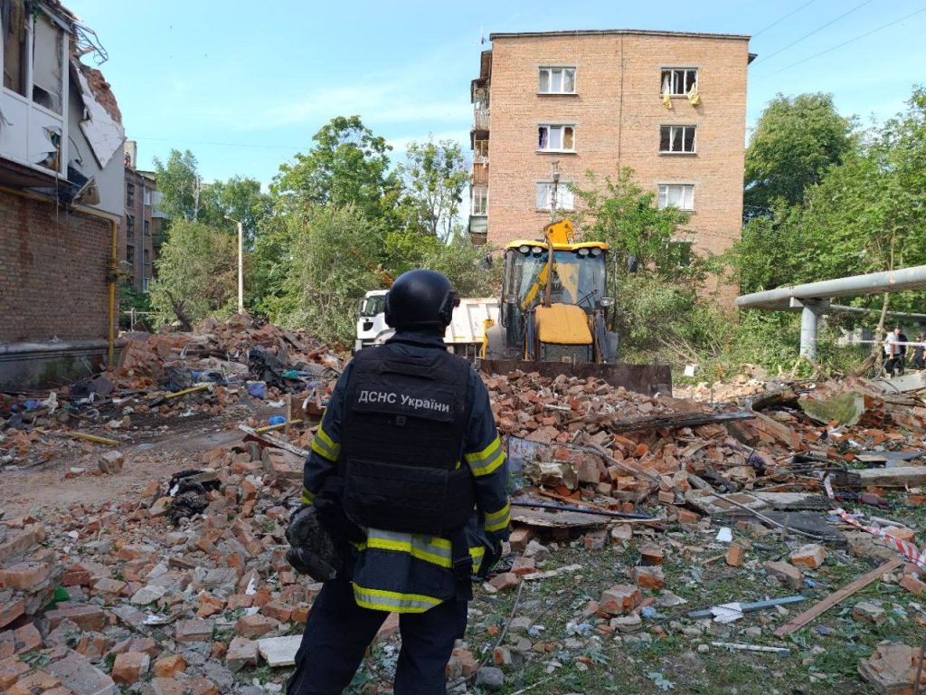 Під завалами в Харкові може бути дитина – Синєгубов (відео)