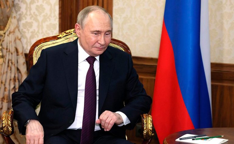 Путин хочет, чтоб Украина прекратила огонь на нынешних линиях фронта – Reuters