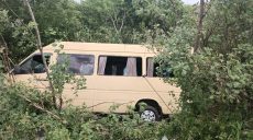 ДТП с автобусом под Харьковом: водитель погиб, пострадали женщина и ребенок