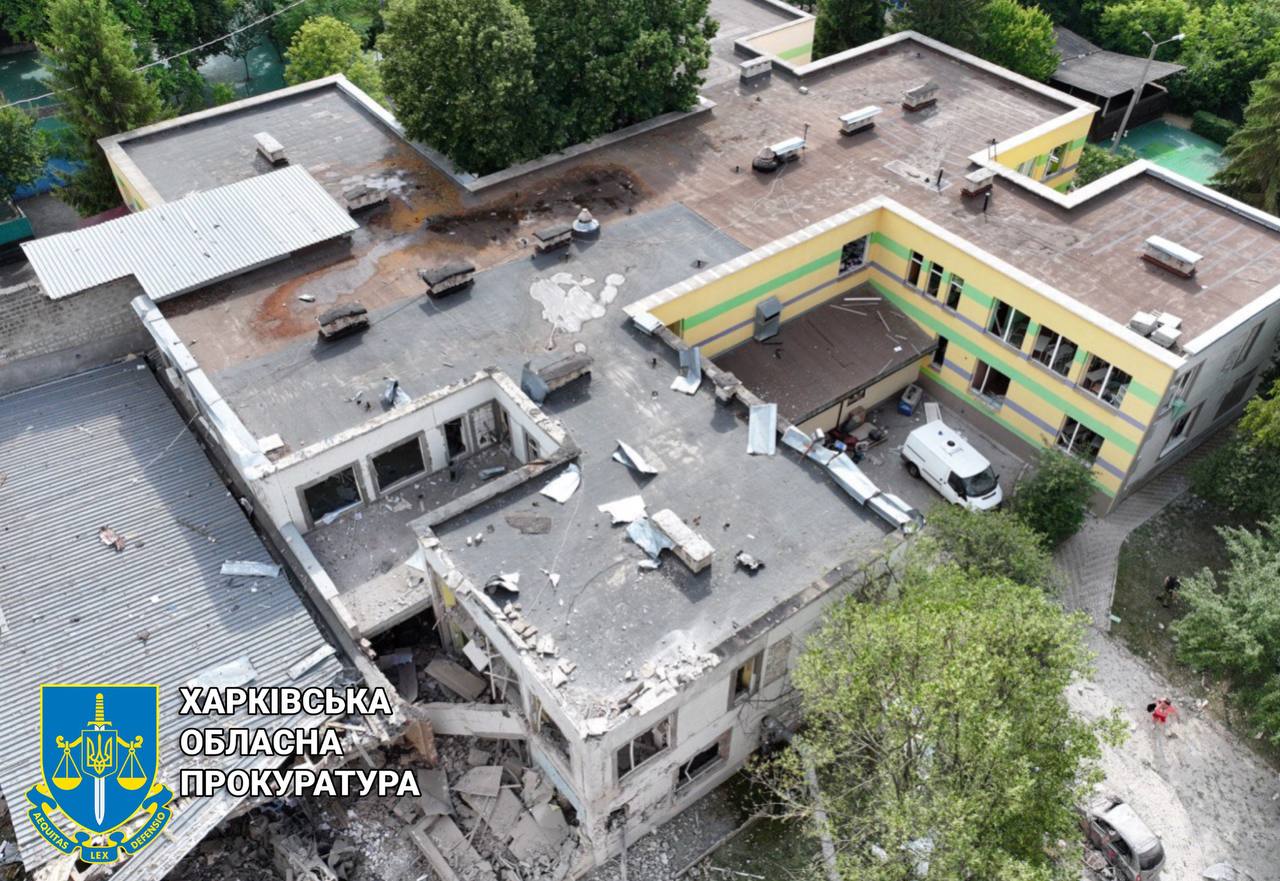 Синєгубов про обстріли: загиблий та 12 постраждалих у Харкові, руйнування