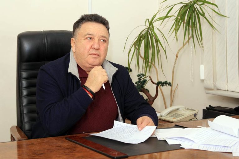 Олександра Фельдмана оштрафовано за російськомовну рекламу в соцмережах