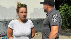 Працювала на РФ безкоштовно: медпрацівниця шукала укріплення навколо Харкова