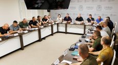 Мобілізація та завдання від Зеленського: Рада оборони засідала на Харківщині