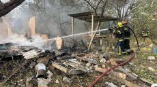 ГСЧС опубликовала фото последствий утреннего ракетного удара по Харькову