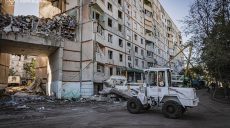Убрали несколько тонн мусора: тело погибшей достали из-под завалов в Харькове