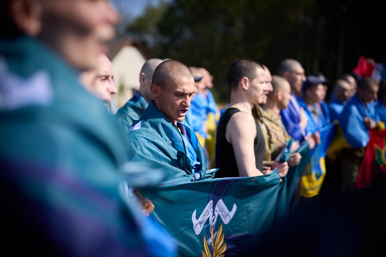 66 000 украинцев в плену, гражданских почти не меняют – правозащитник Захаров