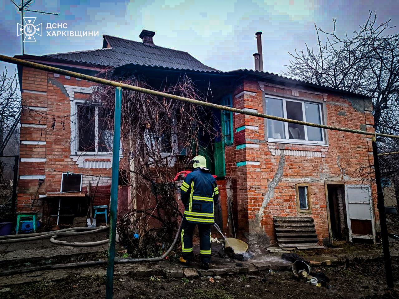 Чадним газом отруїлися двоє літніх людей у пожежі на Харківщині