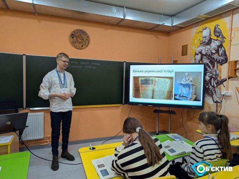 «Работа учителя оценивается низко»: будут ли сокращать педагогов в Харькове