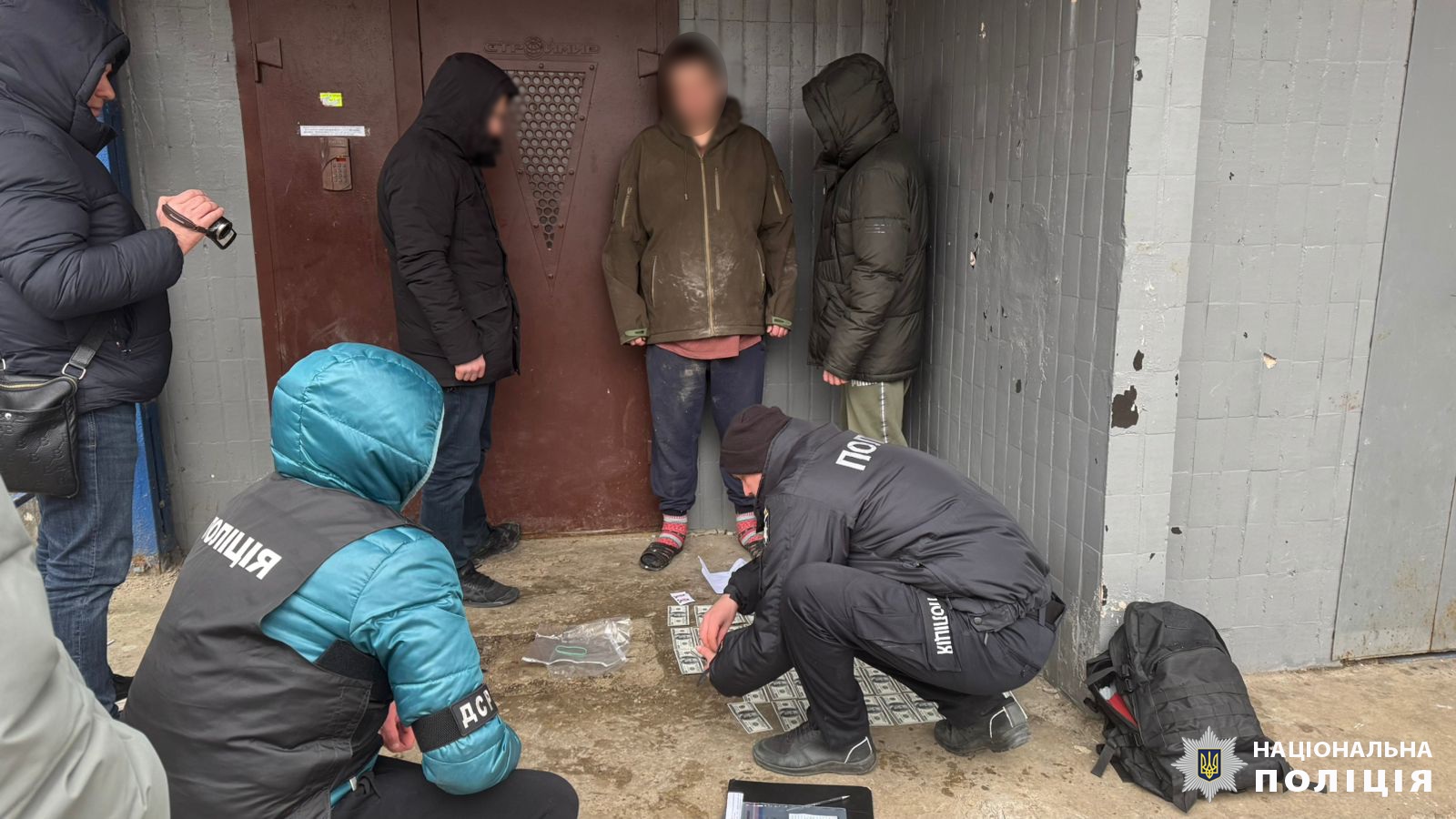 “У розшуку за СЗЧ”: у Харківському ОТЦК відхрестилися від спійманого з валютою