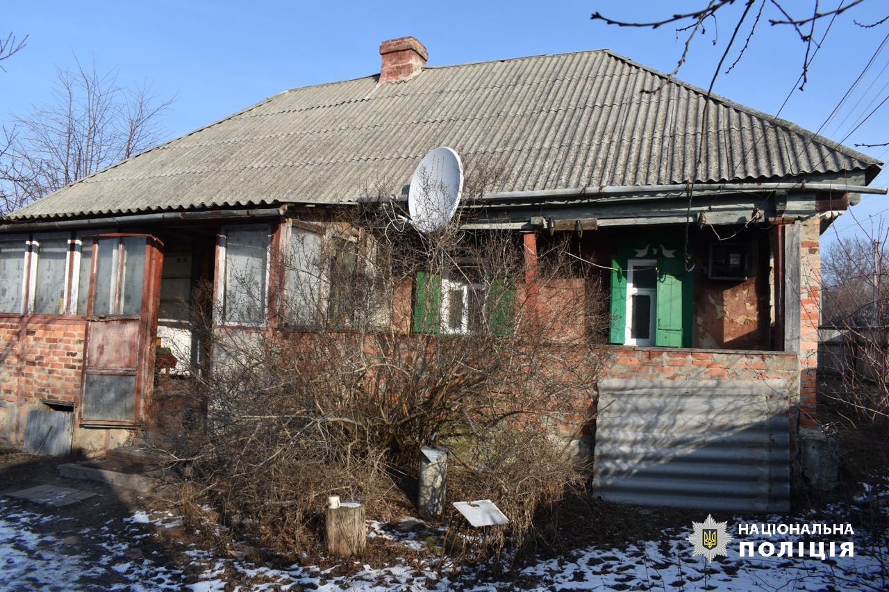 В День Валентина мужчина избил прутом любимую на Харьковщине – полиция