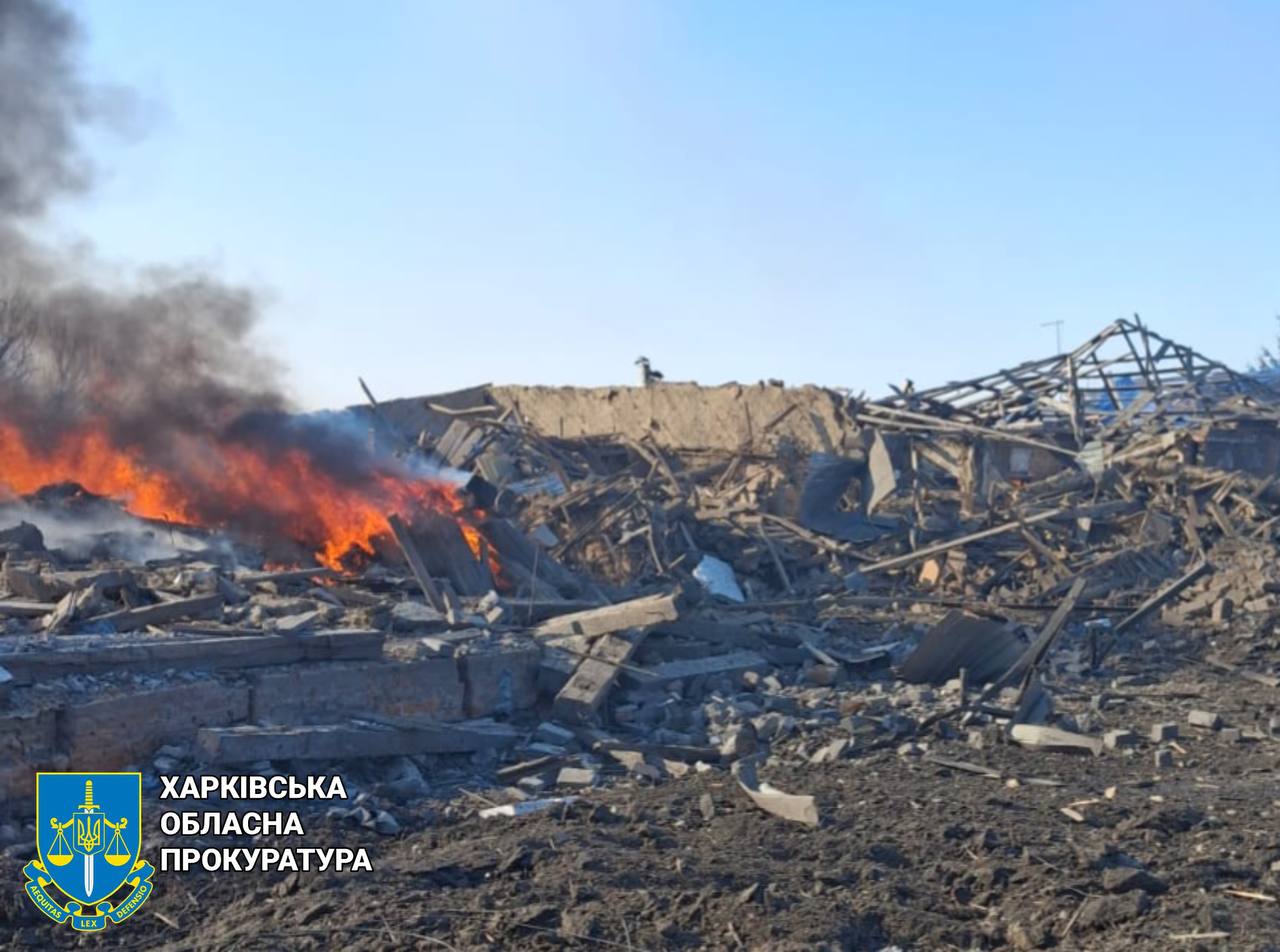 Уже неделю в Цуповке ищут тело мужчины под завалами после удара КАБ