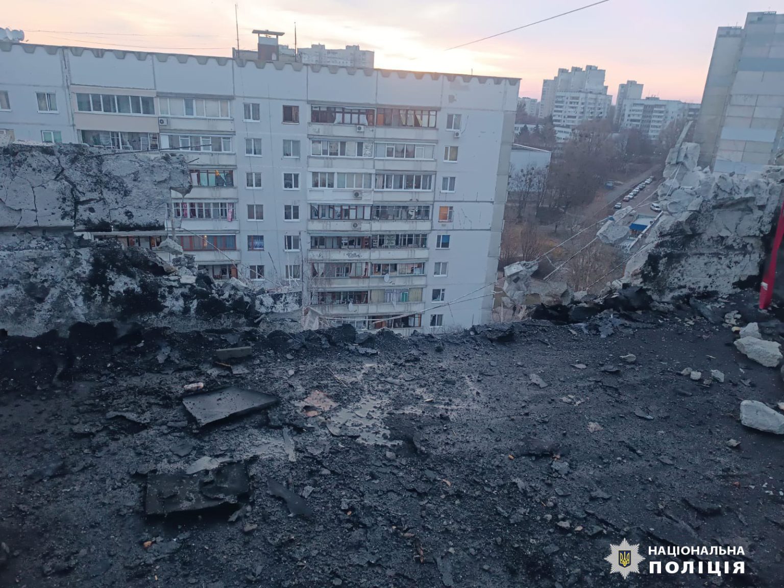 «Прилет» в многоэтажку в Харькове: все об ударе, последствия (фото)