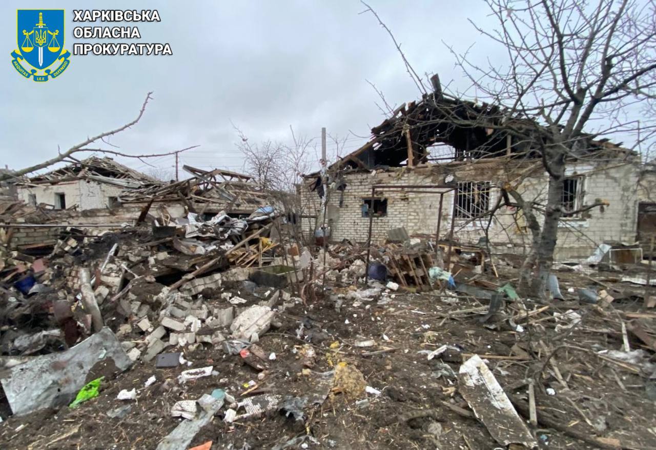 Ранены четверо людей: днем россияне обстреляли Купянский район (фото)