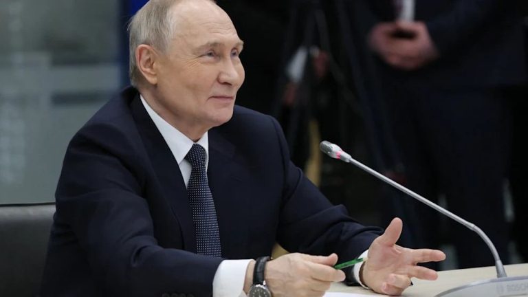 Путин «освободил» Казачью Лопань, окружил группировки ВСУ и подходит к Сумам