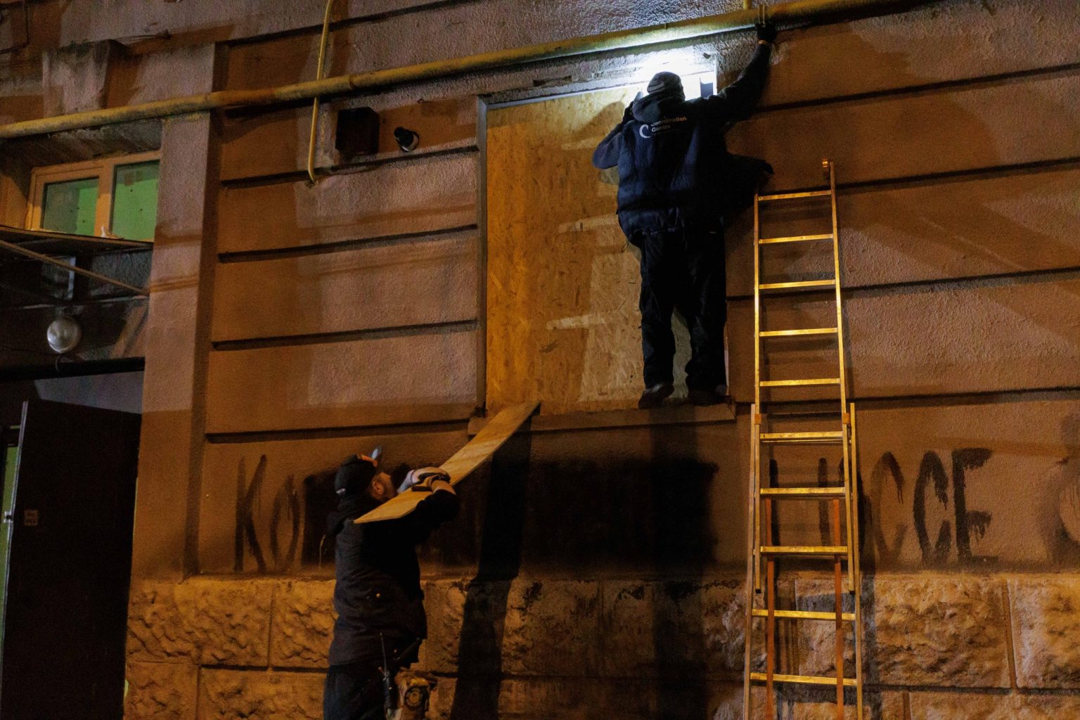 В Харькове БпЛА повредили не менее 28 зданий, вылетело более 800 окон — мэрия