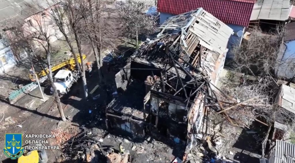 Який вигляд має Новобаварський район після атаки БпЛА – відео з коптера