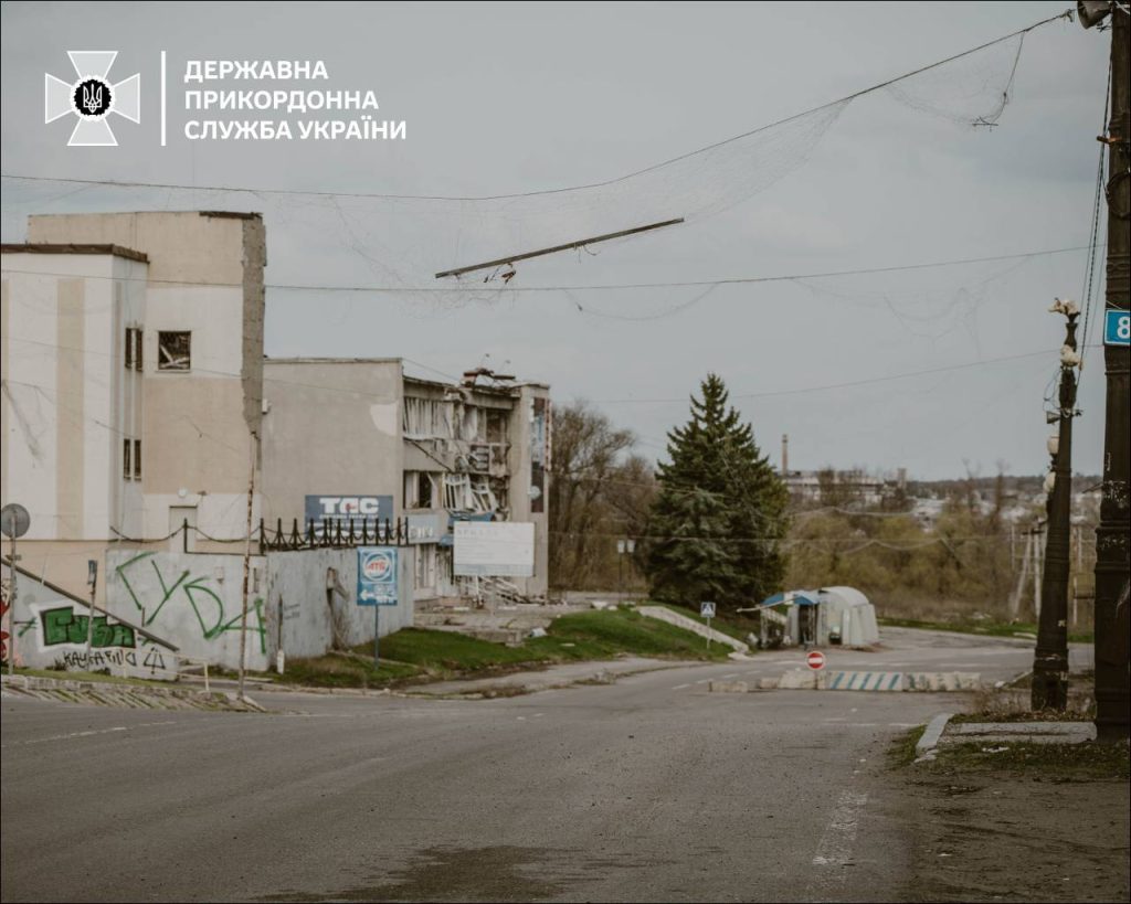 В Купянск вернулась семья с четырьмя детьми: что происходит в городе (видео)