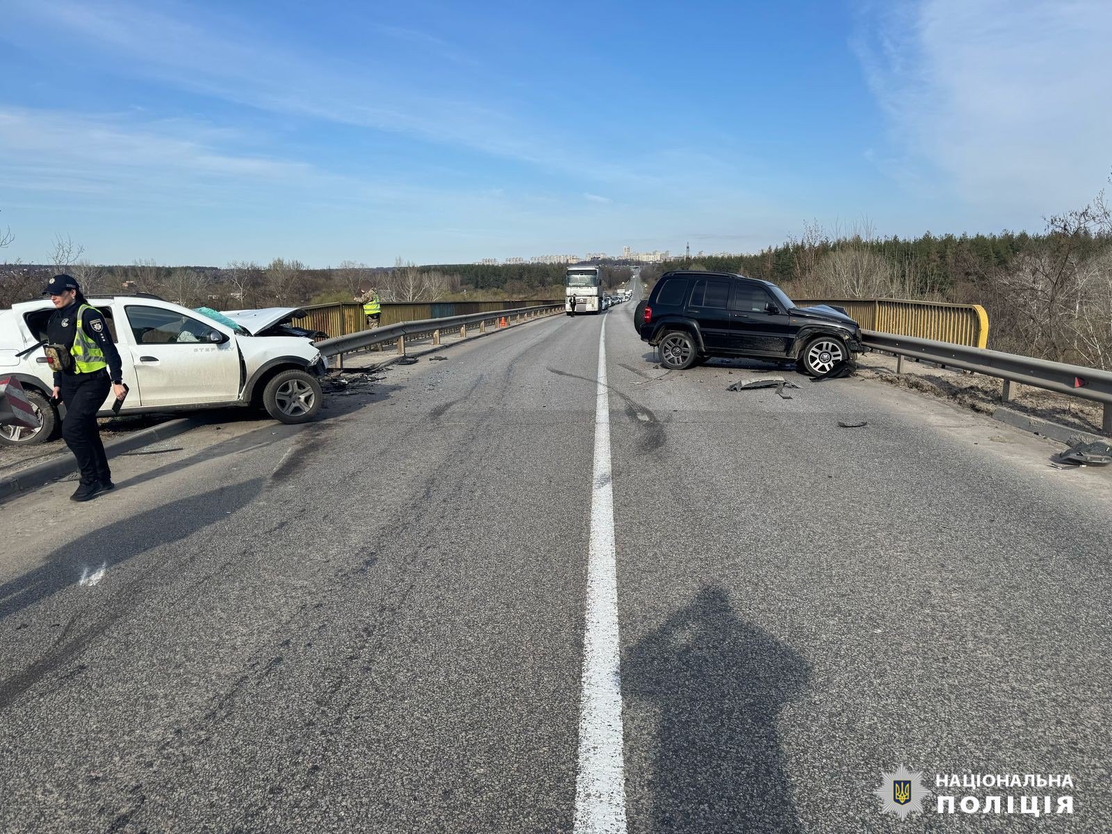 ДТП на харківській кільцевій: загинув чоловік, дитина у важкому стані (фото)