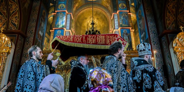Великдень-2025. Коли йти до церкви: поради Харківської єпархії