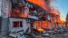 Масштабный пожар произошел в центре поселка на Харьковщине: враг бил БпЛА 📹