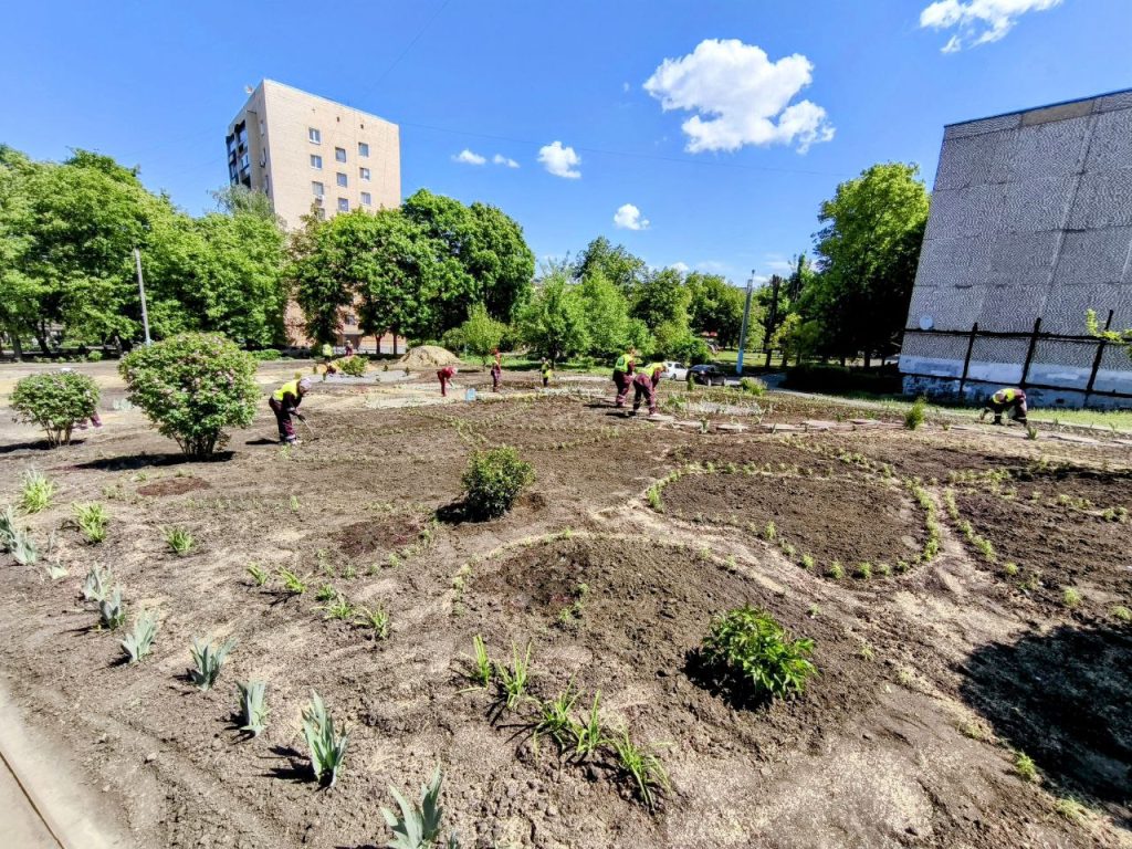 клумба на Салтовке