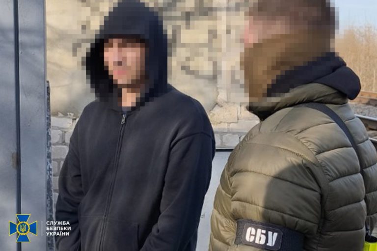 На Харківщині затримали диверсанта – СБУ: що нищив підозрюваний