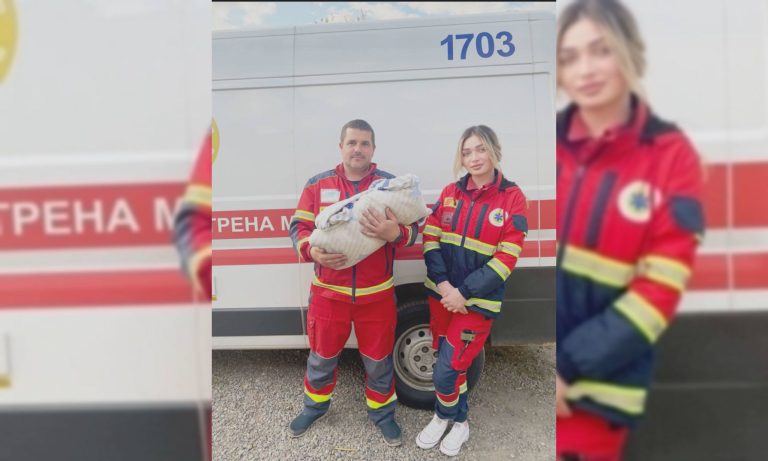 Родился в дороге: на Харьковщине медики приняли роды в «скорой»