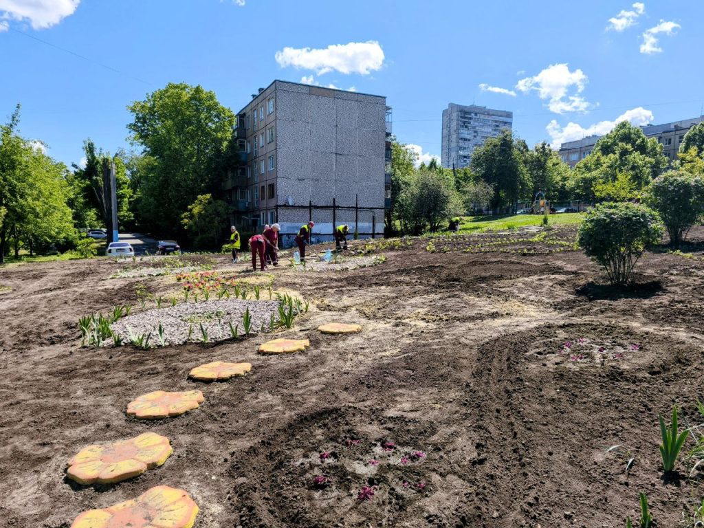 клумба на Салтовке