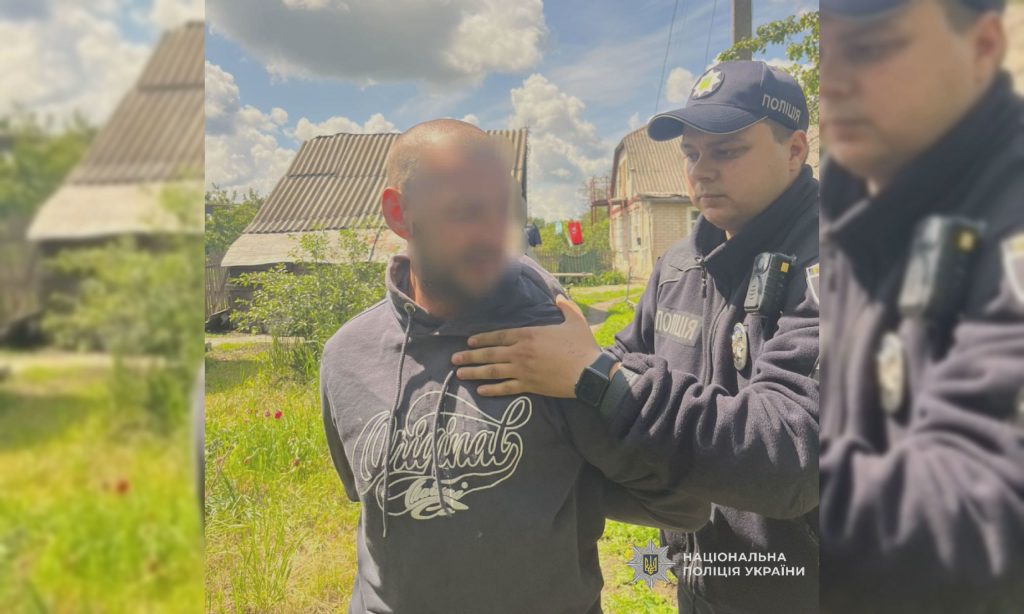 З ножем кинувся на працівника й «обчистив» касу: інцидент в Люботині