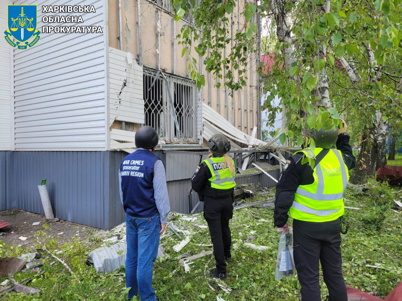 РФ атакувала адмінбудівлю в Чугуєві та вдарила з авіації по Куп’янщині (фото)