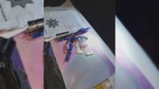 В Харькове в комендантский час остановили нервного водителя: что нашли копы