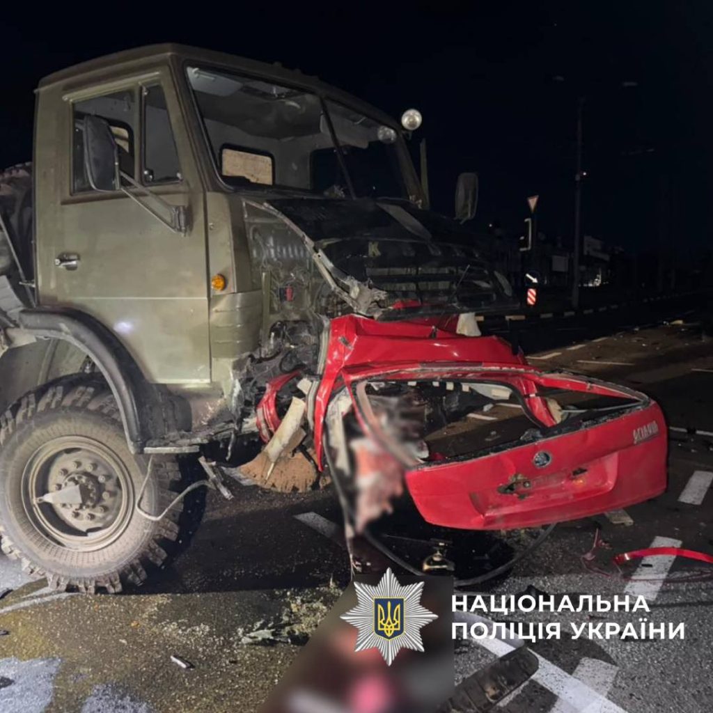 Смертельна ДТП у Харкові: аварія забрала життя трьох людей (фото)