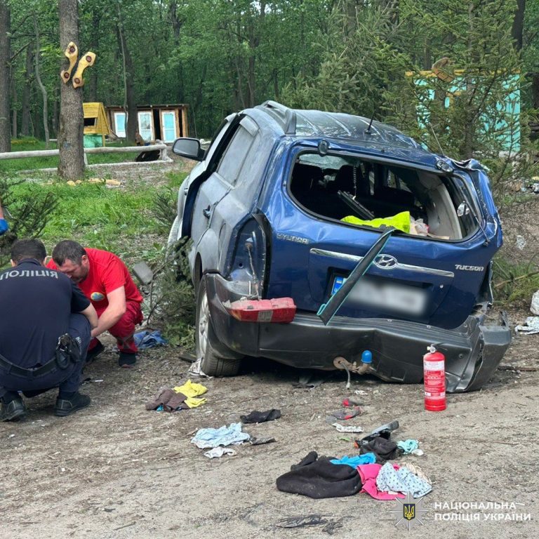 Смертельное ДТП на Харьковщине: пассажиры погибли, водитель покончил с собой