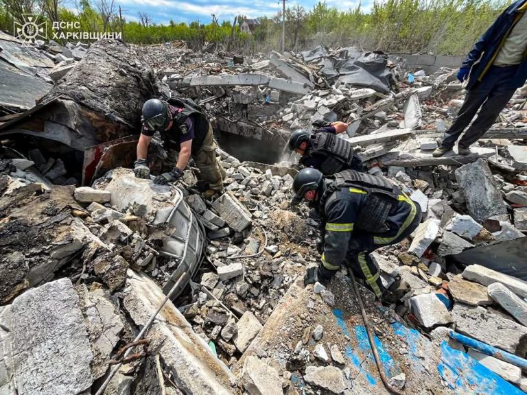 Тело мужчины достали из-под завалов в Купянске почти через неделю после удара