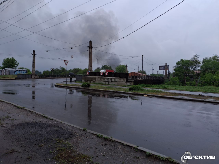 Дым над Заиковкой в Харькове: известно, что горит, есть пострадавший (видео)