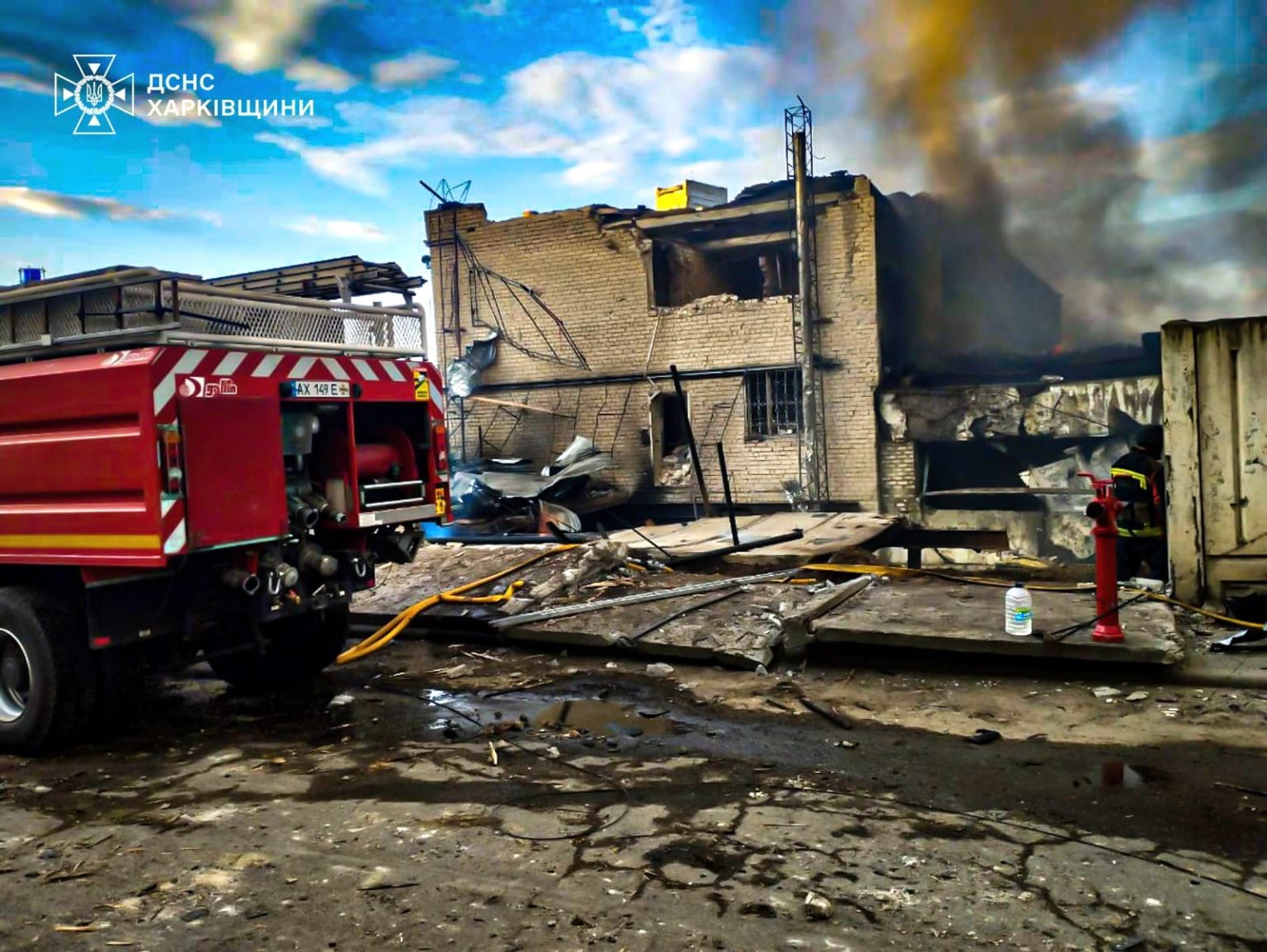 Атака дронів на Харківщину: ДСНС – про «прильоти» в Ізюмському районі (фото)
