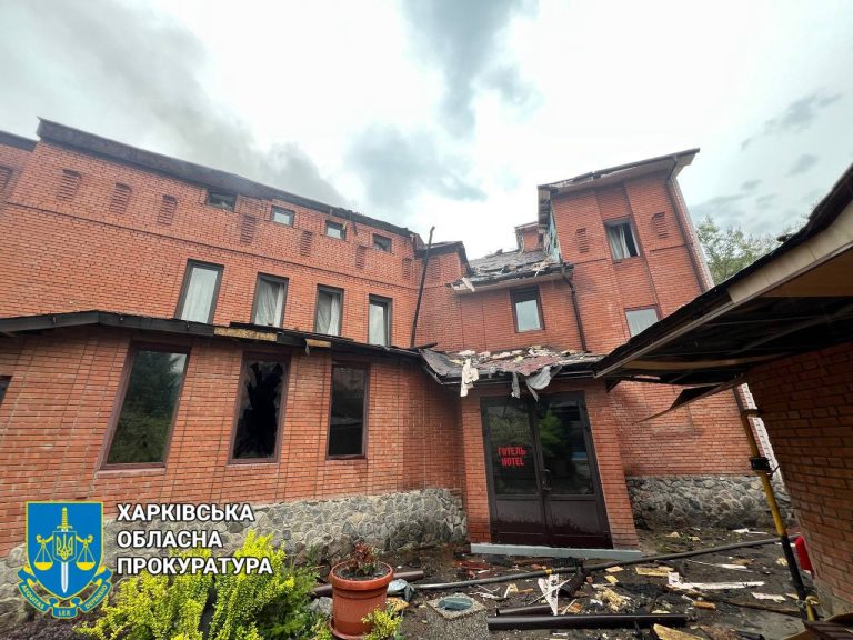 Не только «Барабашово»: в Харькове горит популярный развлекательный комплекс