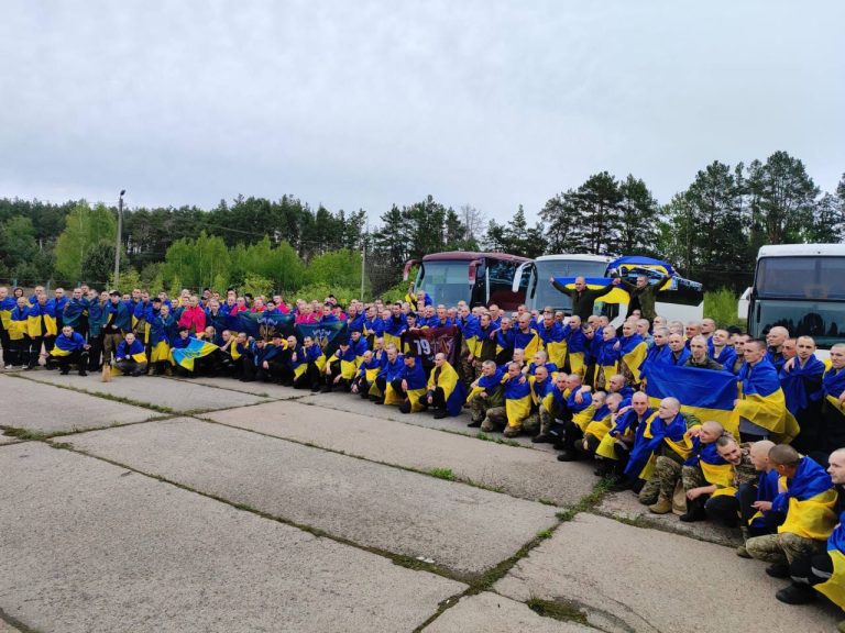 З полону РФ повернули 205 захисників, серед них – оборонці Харківщини (фото)