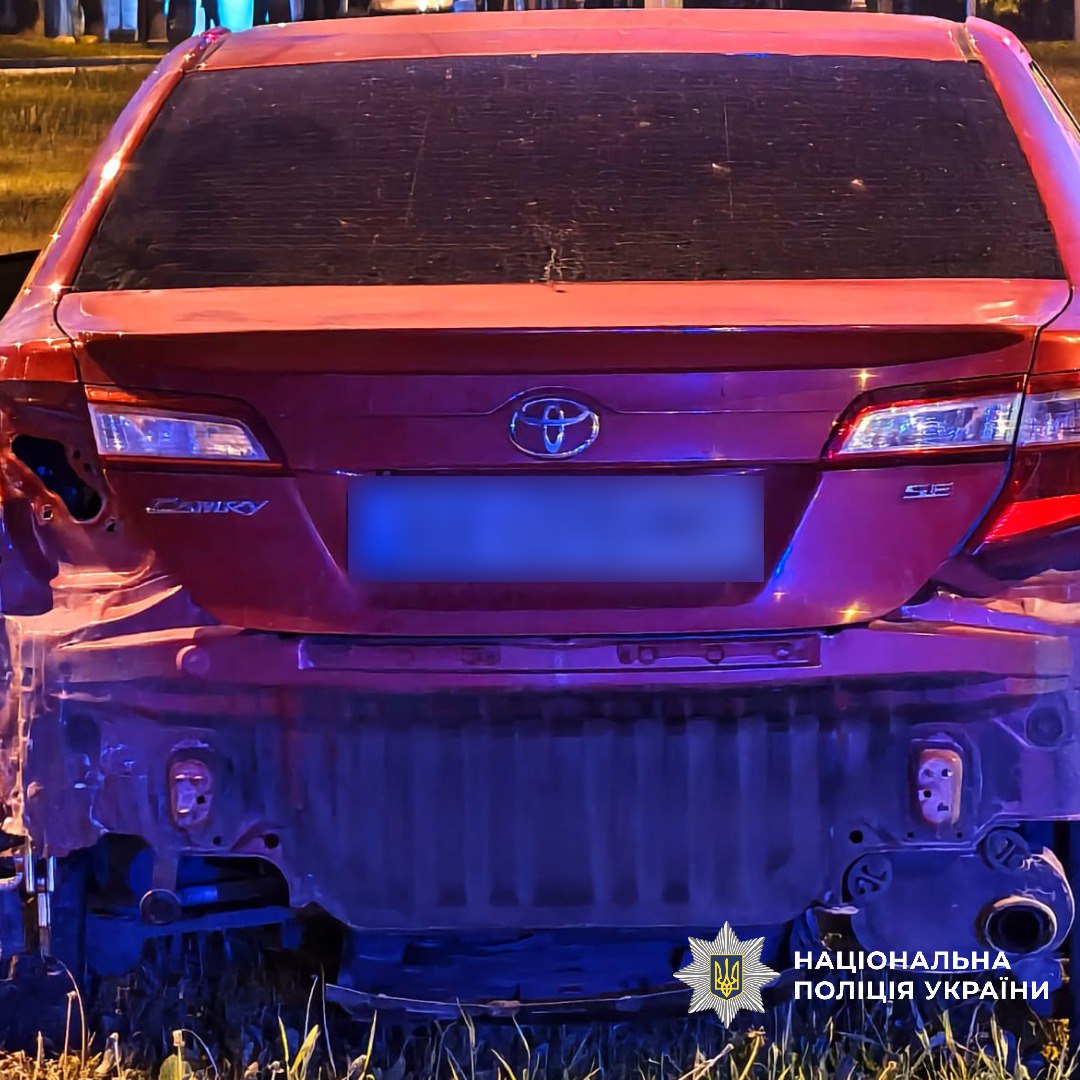 потрапив у ДТП на викраденому авто чоловік у Чугуєві