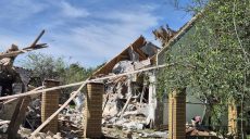 Две погибшие, трое раненых – россияне ударили бомбой по городу на Харьковщине