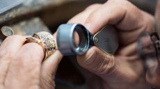 На «ОЛХ» продавали фейковую ювелирку: харьковчане обратились в полицию
