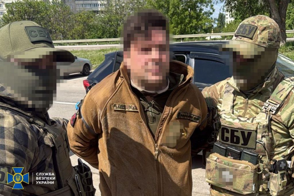 Військовий міг коригувати удари РФ по своїх: кого в Харкові затримала СБУ